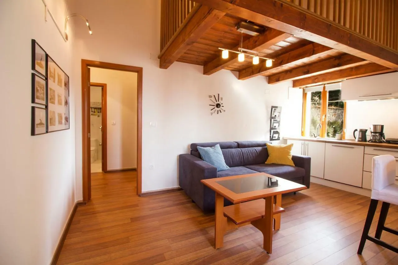 Apartment Atlantis Pula 0*,  Croatia